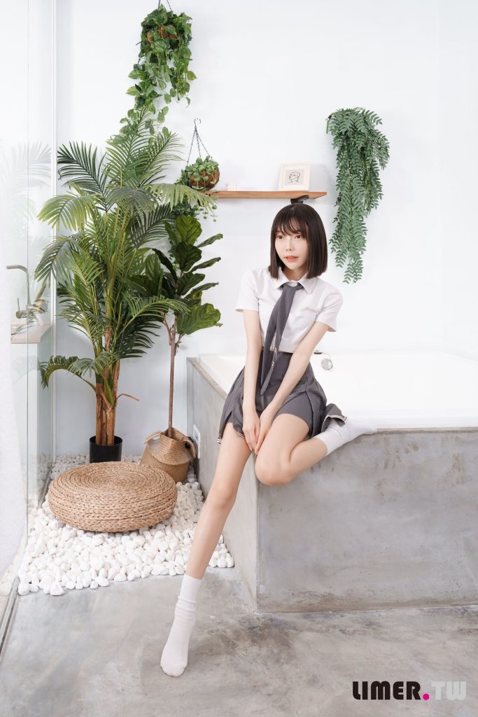 Limerence原创 NO.052 素人林莹 JK小隻馬の性感裸足[166P/1V/2.96GB]插图1