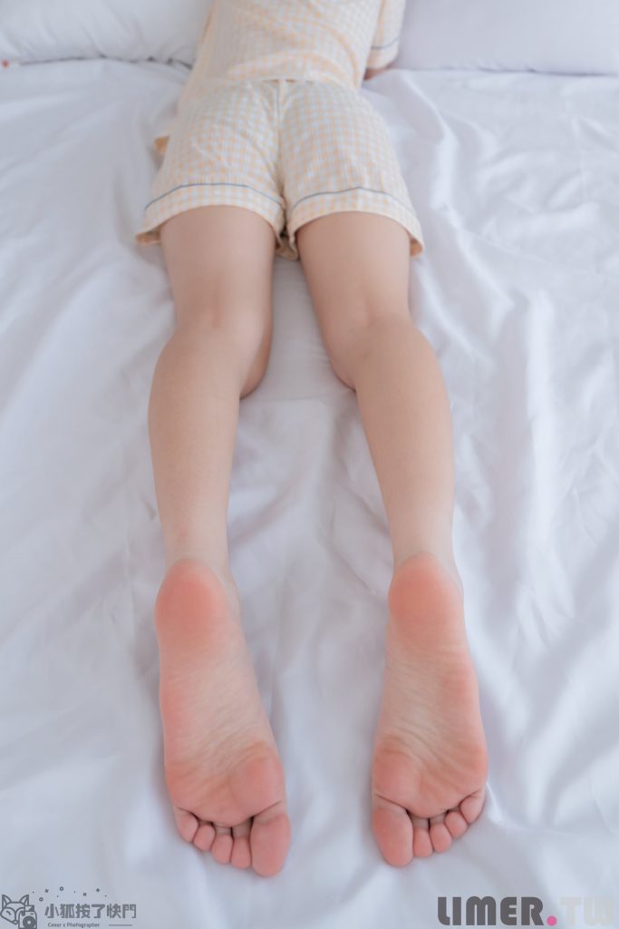 Limerence原创 No.065 素人梦梦 妹妹在休假日的裸足居家服 [153P/1V/1.58GB]插图1
