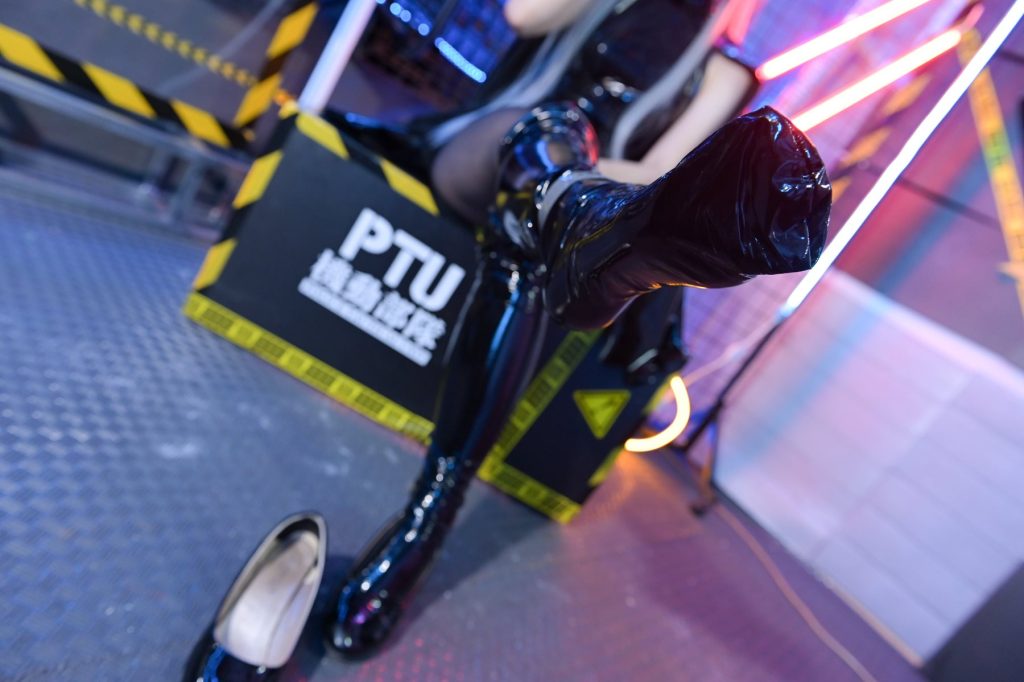 大米米球 – 暴行 [30P/102MB]插图3