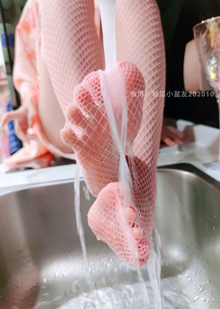 011-地瓜小盆友-各样美足展示[2M]插图3