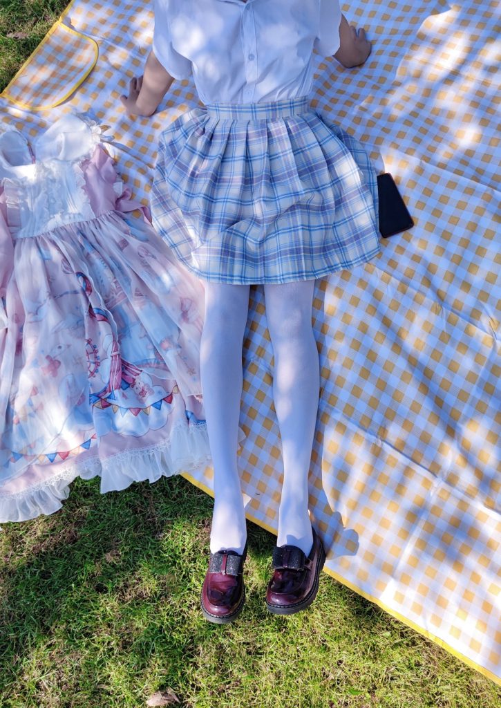 041-地瓜小盆友-草地1[49M]插图2