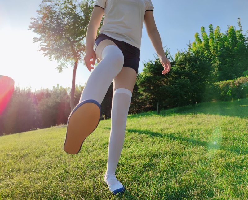 042-地瓜小盆友-草地2[61M]-无料摄影圈