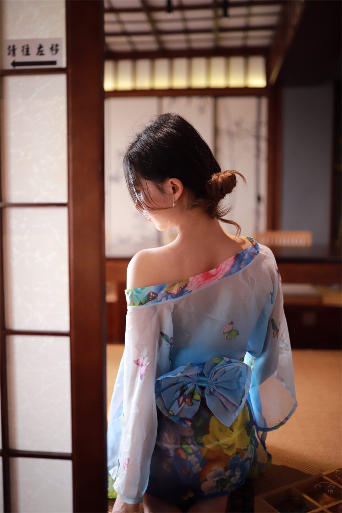 18抖娘-利世 – 水蓝和服-无料摄影圈