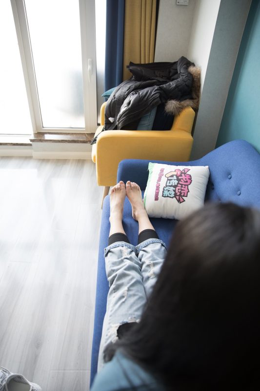 物恋传媒 No.113 铛铛-可爱的披肩发娃娃脸女生 [150P/1V/3.15GB]-无料摄影圈