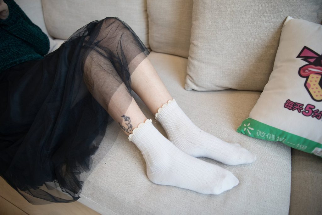 物恋传媒 No.127 米莱-温暖的，毛衣纱裙袜子靴 [162P/1V/2.97GB]插图3