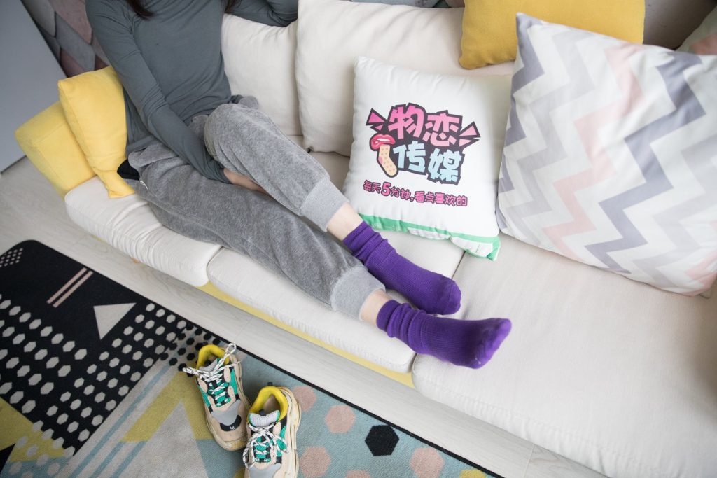 物恋传媒 No.134 心怡-摩登俏女郎的紫色梦幻 [179P/1V/2.89GB]插图3