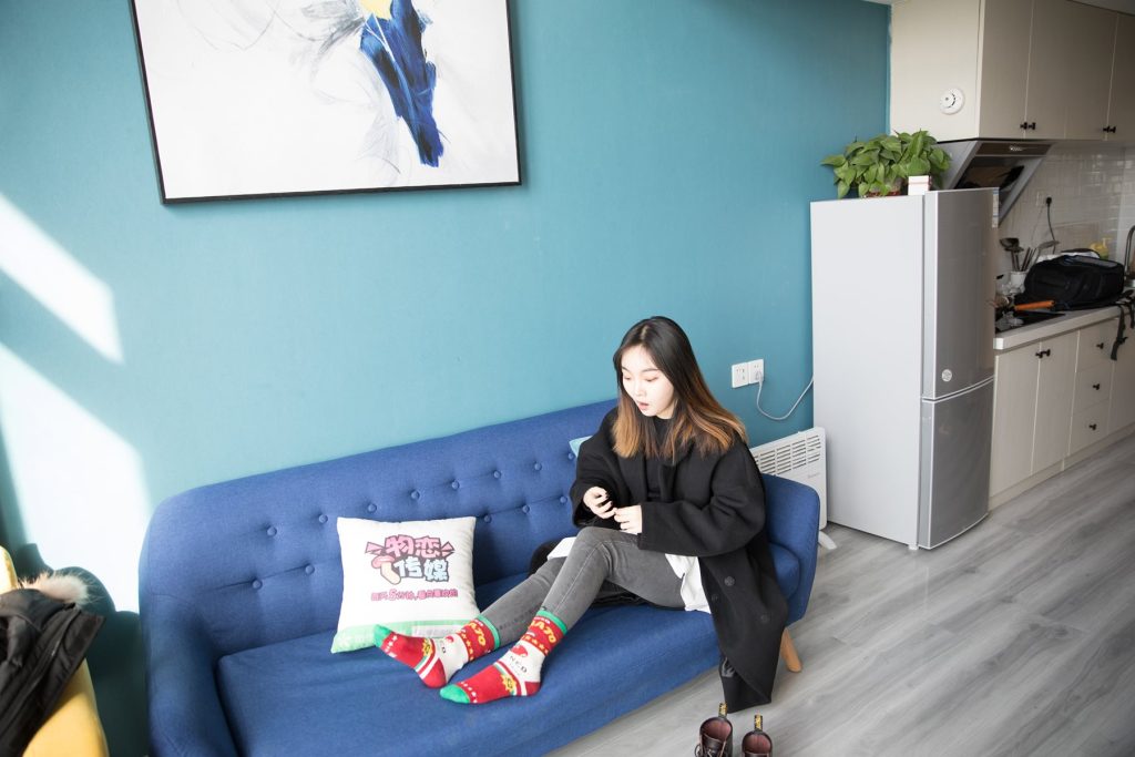 物恋传媒 No.139 溏心-马丁靴下的多彩棉袜 [211P/1V/3.82G]插图3