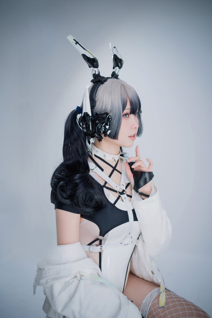Ely_eee(ElyEE子) NO.116 – CyberGirl Blanche[42P/1V/72MB]-无料摄影圈