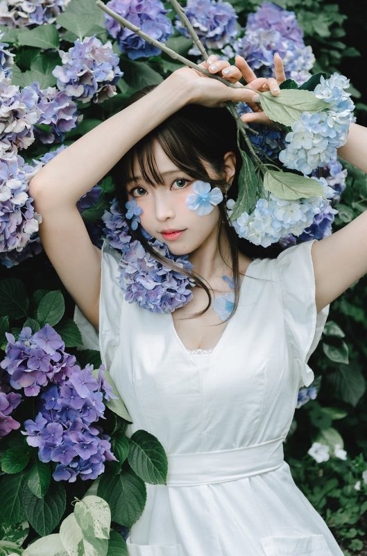 Ely_eee(ElyEE子) NO.149 – Rainy Season 雨季繡球花[31P/2V/85MB]-无料摄影圈