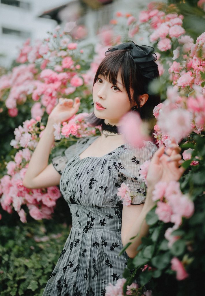 Ely_eee(ElyEE子) NO.154 – Roses After the Rain 雨後玫瑰[30P/1V/114MB]-无料摄影圈
