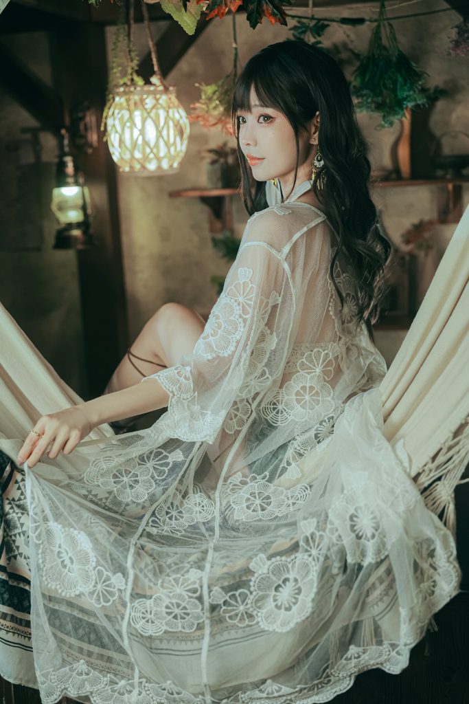 Ely_eee(ElyEE子) NO.163 – Secret Treehouse Escape[31P/5V/152MB]插图3