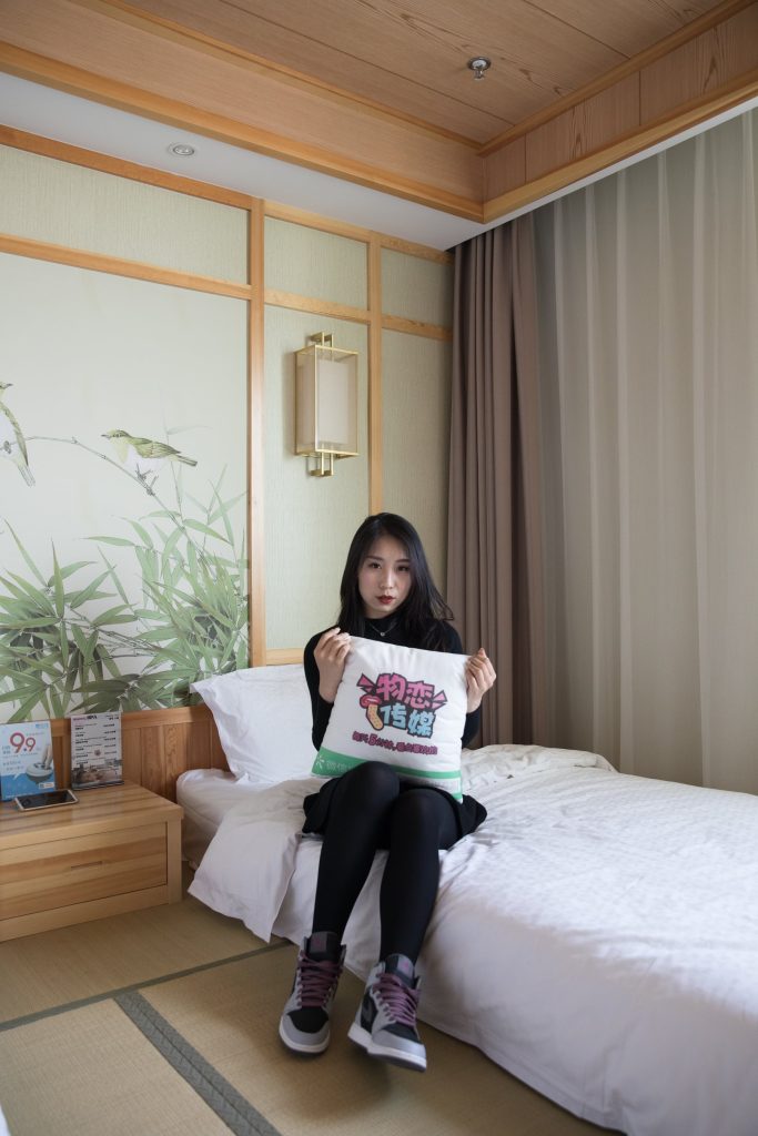 物恋传媒 No.149 璐璐-舞蹈系女生的AJ与厚黑丝 [137P/1V/7.71G]插图1