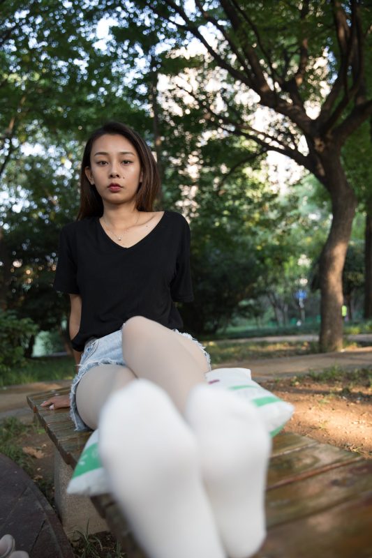 物恋传媒 No.173 岚岚-繁闹公园中的安静姑娘 [168P/1V/4.23G]-无料摄影圈