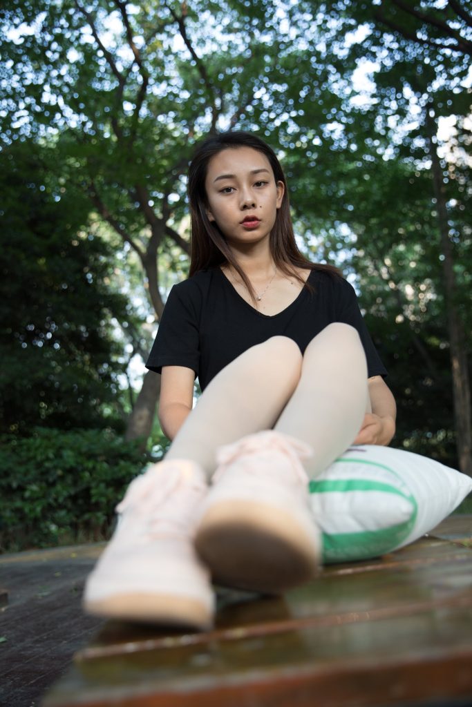 物恋传媒 No.173 岚岚-繁闹公园中的安静姑娘 [168P/1V/4.23G]插图1