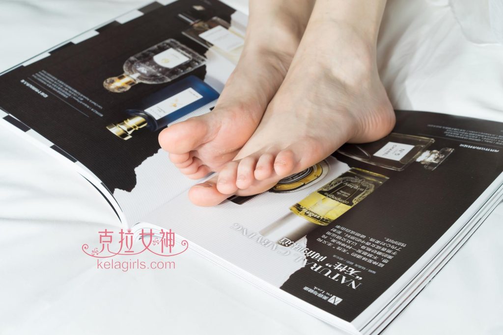 [KeLaGirls克拉女神] 2017.07.03 《云空漫步》小新 [22P/309M]插图2