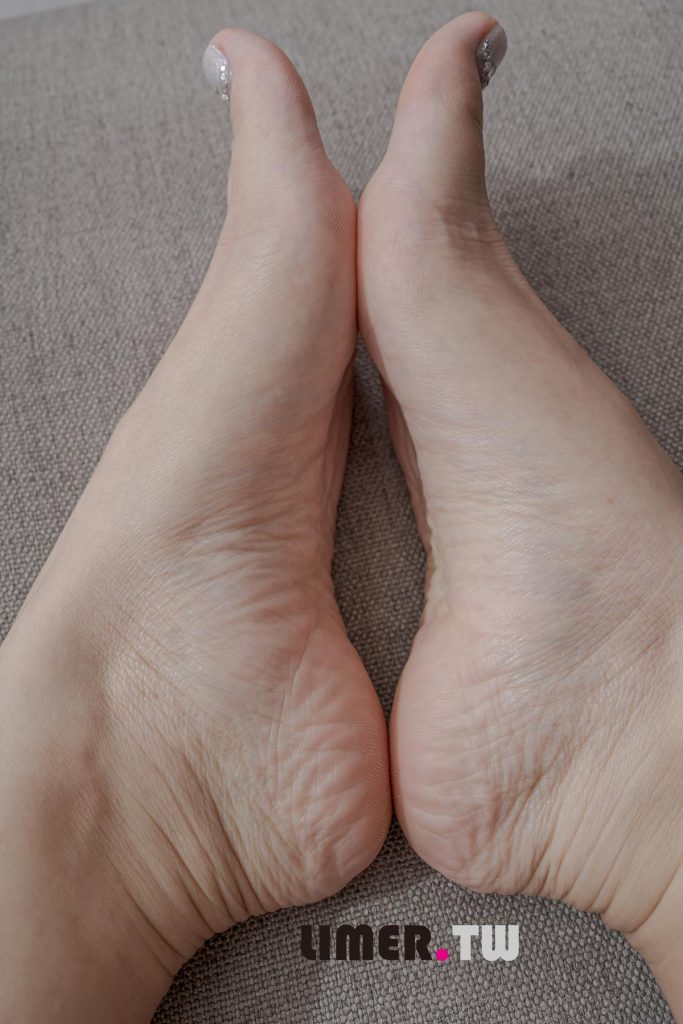 Limerence 111 Jaly 08指甲油裸足带3D视频[181P/4V/6.33G]插图3