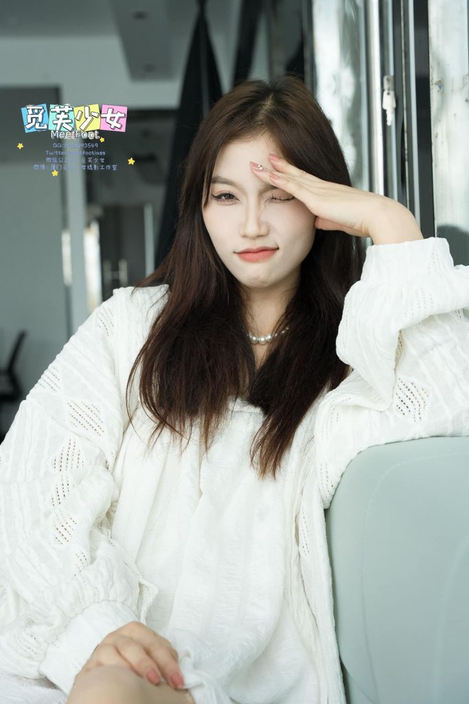 [觅芙少女]NO.028 虹虹-青春是昏睡与暗恋交织的夏天 [194P/2V/8.47G]插图3