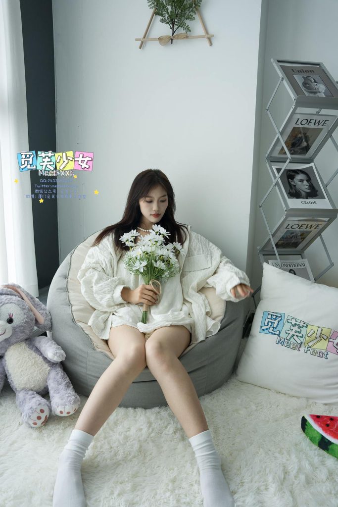 [觅芙少女]NO.028 虹虹-青春是昏睡与暗恋交织的夏天 [194P/2V/8.47G]插图1