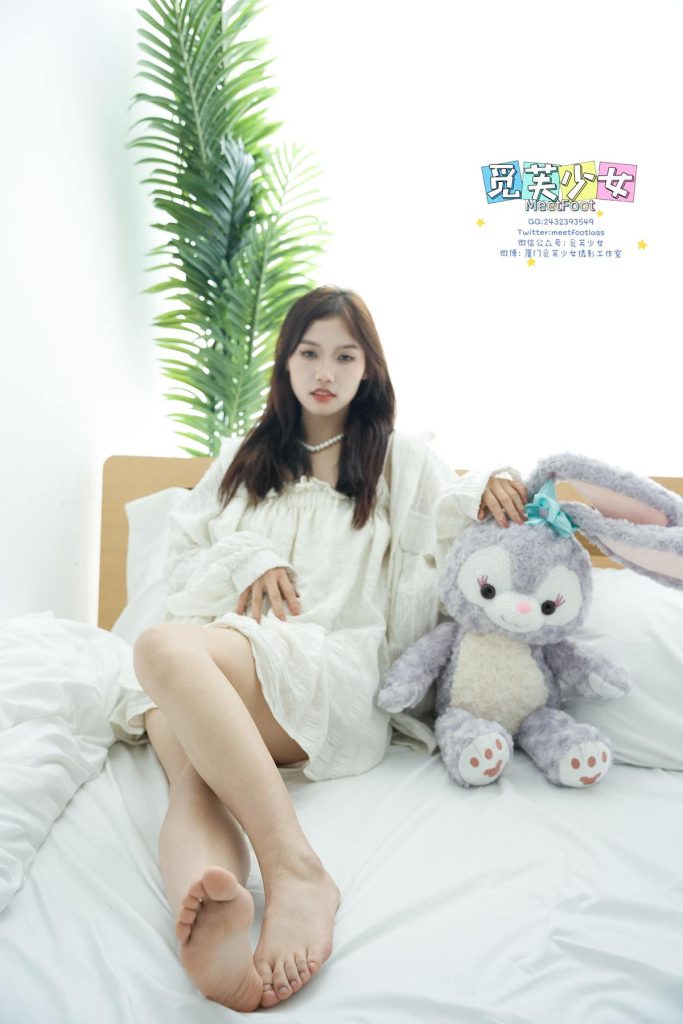 [觅芙少女]NO.028 虹虹-青春是昏睡与暗恋交织的夏天 [194P/2V/8.47G]-无料摄影圈