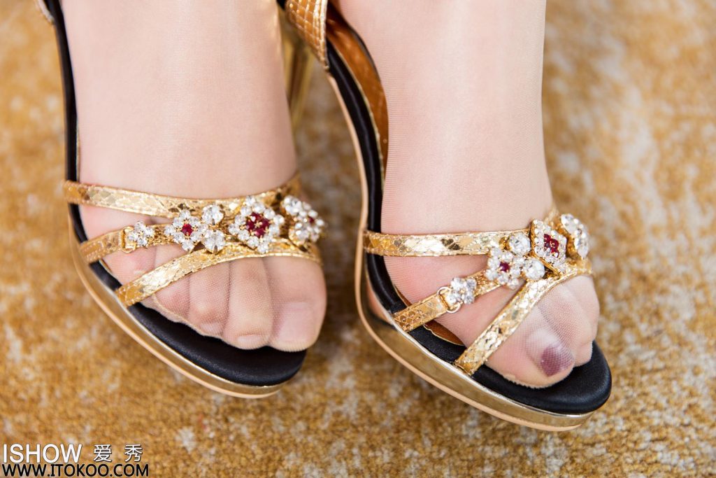 [ISHOW爱秀] 2017.11.04 No.127 杨晶晶 [30P/161MB]插图1