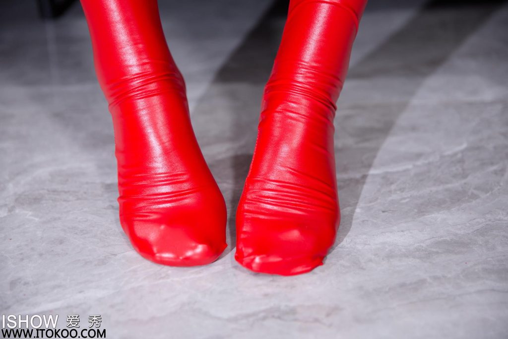 [ISHOW爱秀] 2022.04.09 No.308 金丽妍Kyeon [30P/185MB]插图2