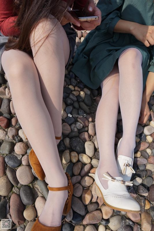 [SIEE丝意] No.004 鱼鱼&茹茹 湖边玩丝 [99P/193MB]-无料摄影圈