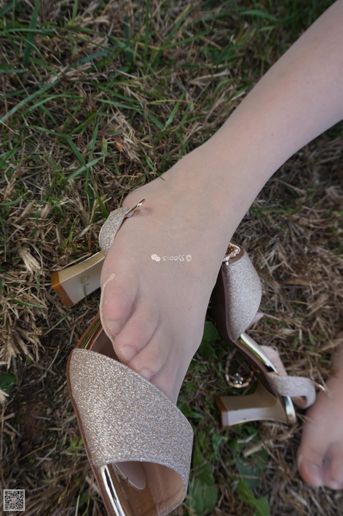 [SIEE丝意] No.009 曦曦 校园合集（中）[98P/200MB]插图1