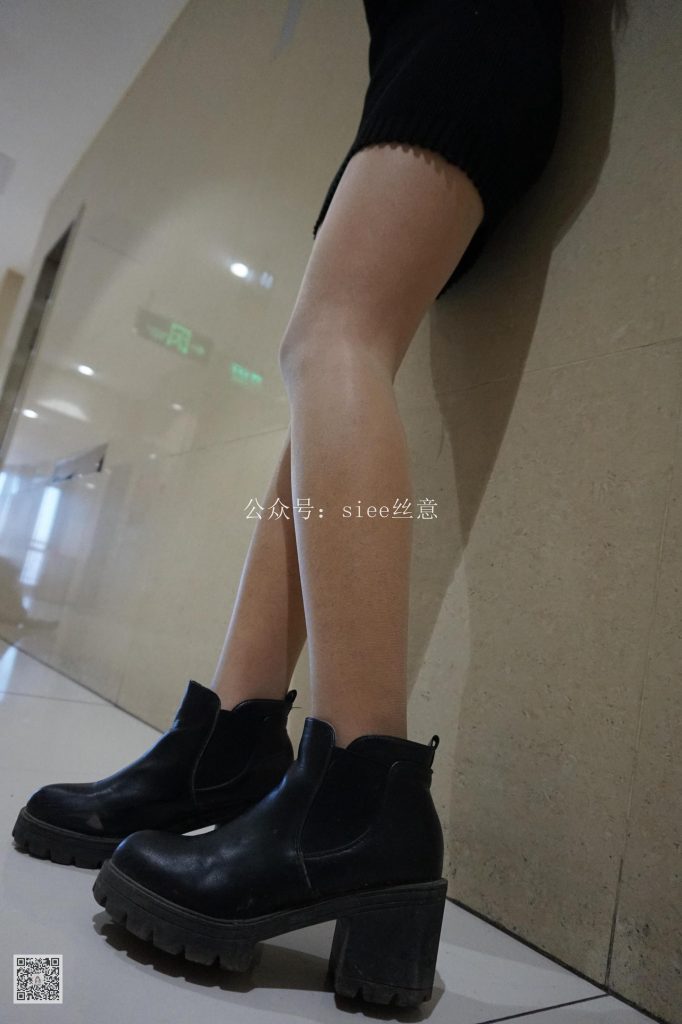 [SIEE丝意] No.025 曦曦的黑色紧身裙配肉丝 [70P/91.6MB]插图2