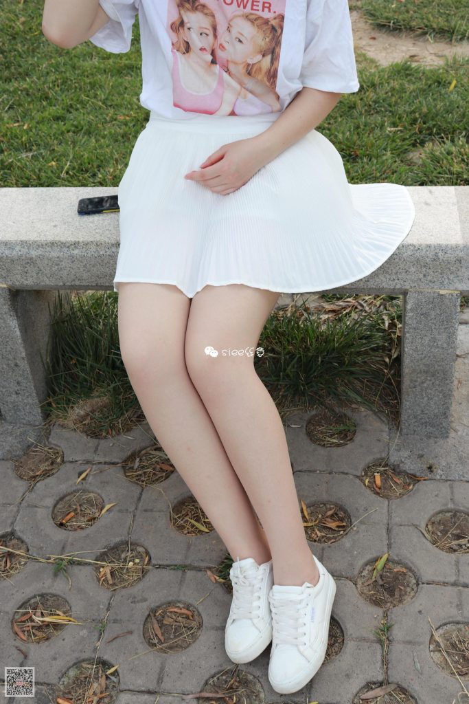 [SIEE丝意] No.154 晨晨~小白裙配肉絲 [41P/63.8MB]插图2