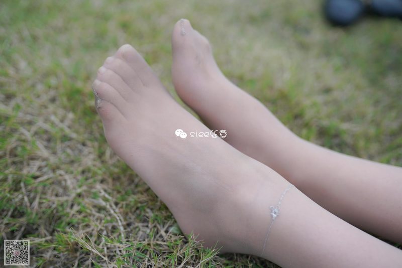 [SIEE丝意] No.191 晴儿~草地薄絲 [30P/65.1MB]-无料摄影圈