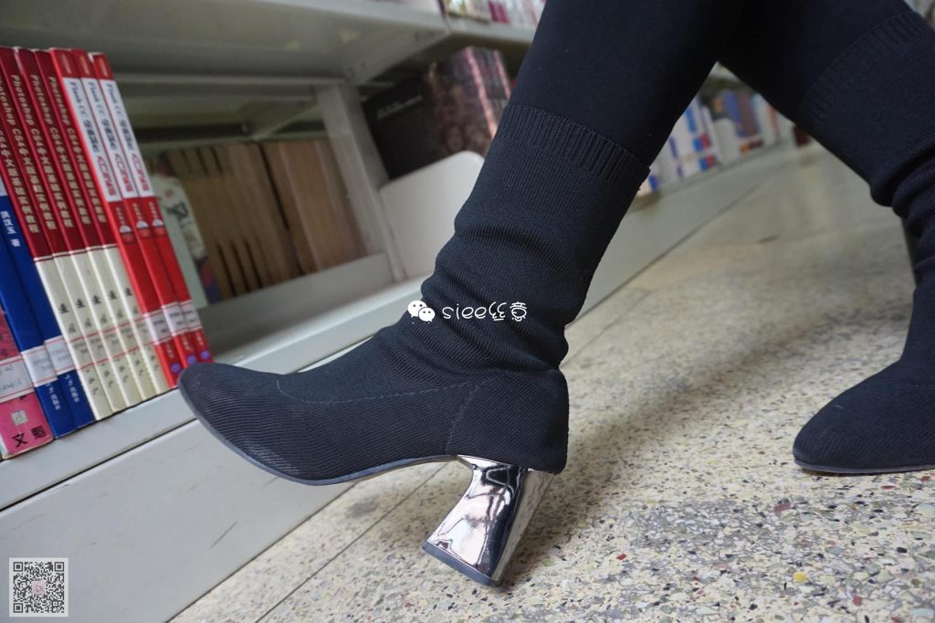 [SIEE丝意] No.259 莎莎~随手拍红袜子 [44P/55.9MB]插图3