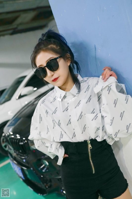 [SIEE丝意] No.294 婷婷 停车场的故事 [49P/126MB]-无料摄影圈