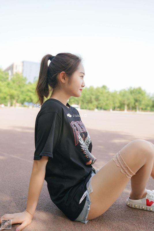 [SIEE丝意] No.299 晶晶 操场的故事 [54P/137MB]-无料摄影圈