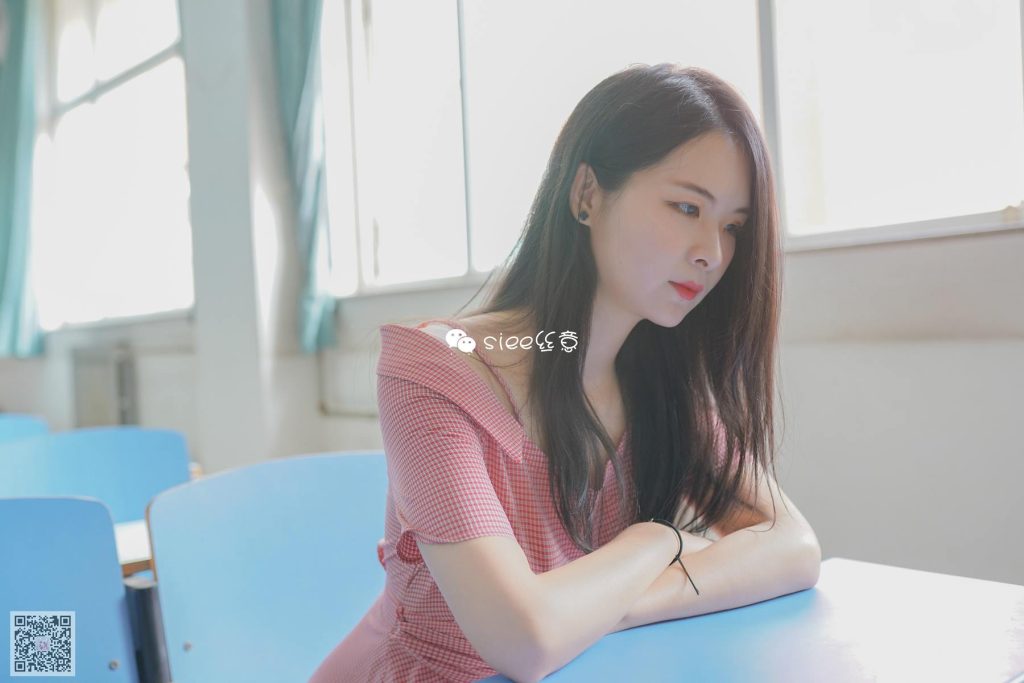 [SIEE丝意] No.302 静心 粉红色格子 学姐，毕业季 [50P/132MB]-无料摄影圈