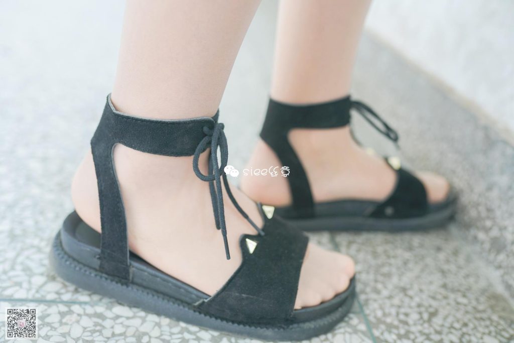 [SIEE丝意] No.305 沐萱 初心依旧 裙子破掉了 [42P/119MB]插图1