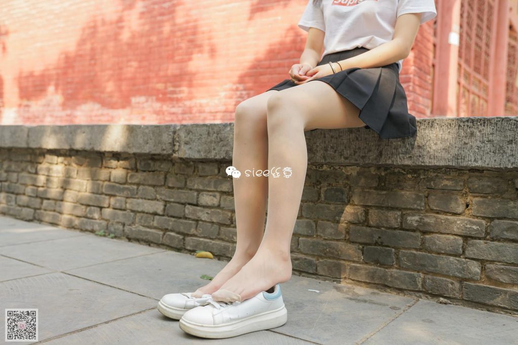 [SIEE丝意] No.307 小羽 因风吹过蔷薇 [53P/113MB]插图1