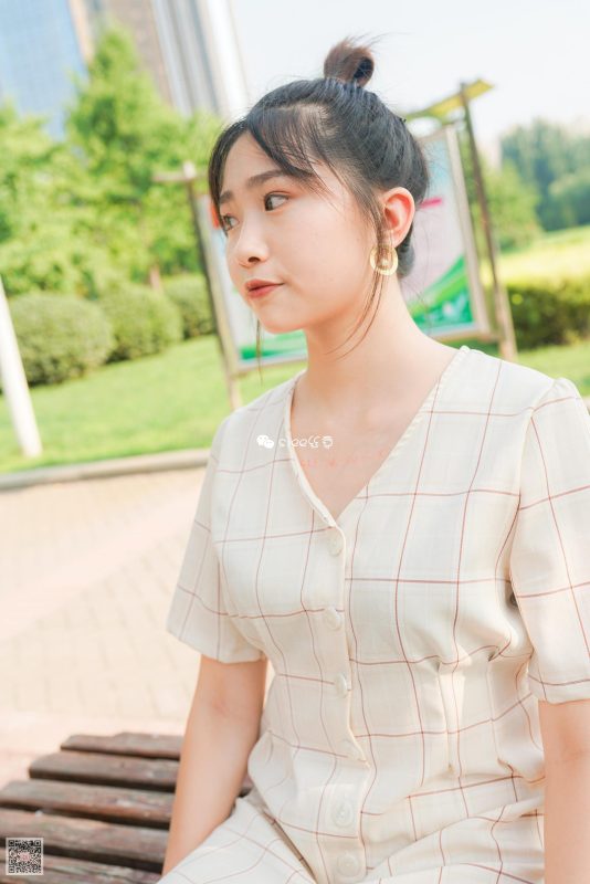 [SIEE丝意] No.332 冰冰 夏日的暖阳 [76P/185MB]-无料摄影圈