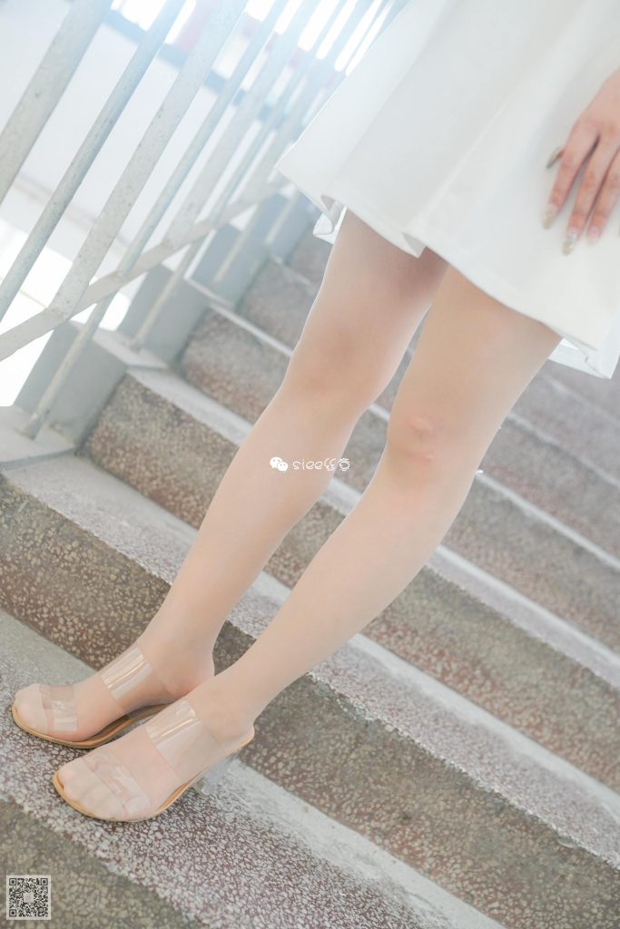 [SIEE丝意] No.348 婷婷~学姐的Y惑 [33P/52.7MB]插图2