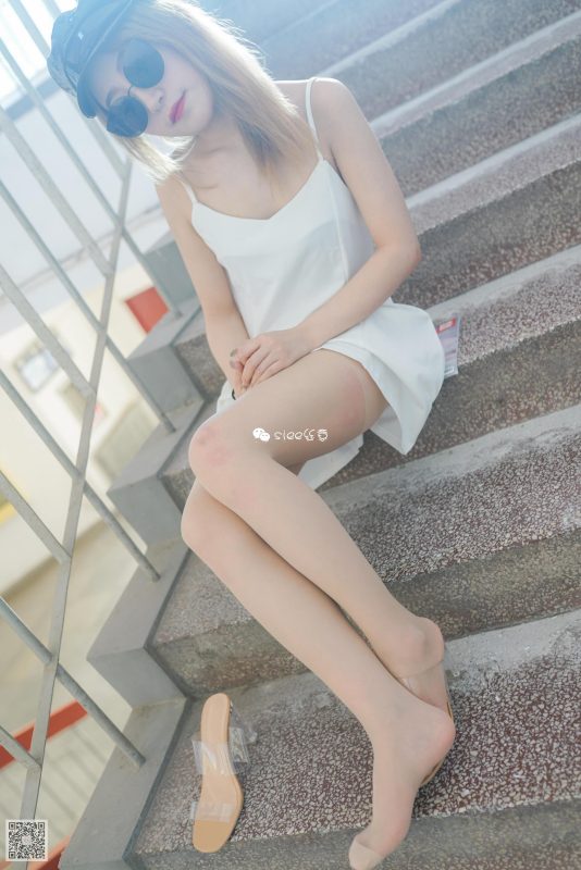 [SIEE丝意] No.348 婷婷~学姐的Y惑 [33P/52.7MB]-无料摄影圈