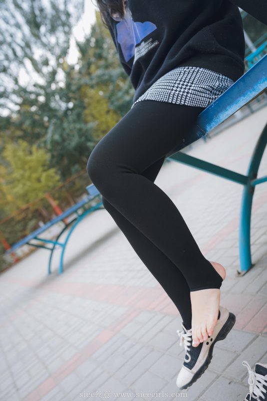 [SIEE丝意] No.383 熊熊 浪漫的学姐 [70P/187MB]-无料摄影圈