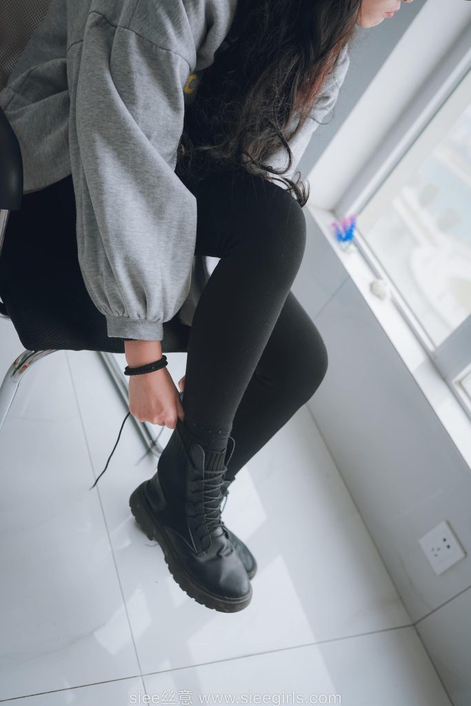 [SIEE丝意] No.438 含含 碎梦青烟，落殇无言 [53P/98MB]插图1