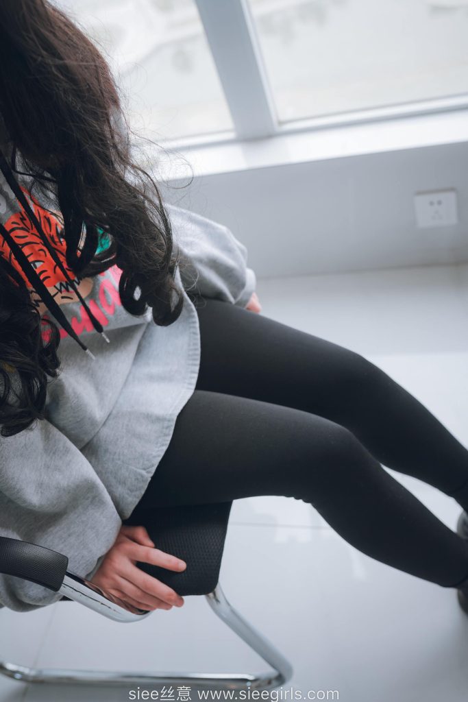 [SIEE丝意] No.438 含含 碎梦青烟，落殇无言 [53P/98MB]插图2