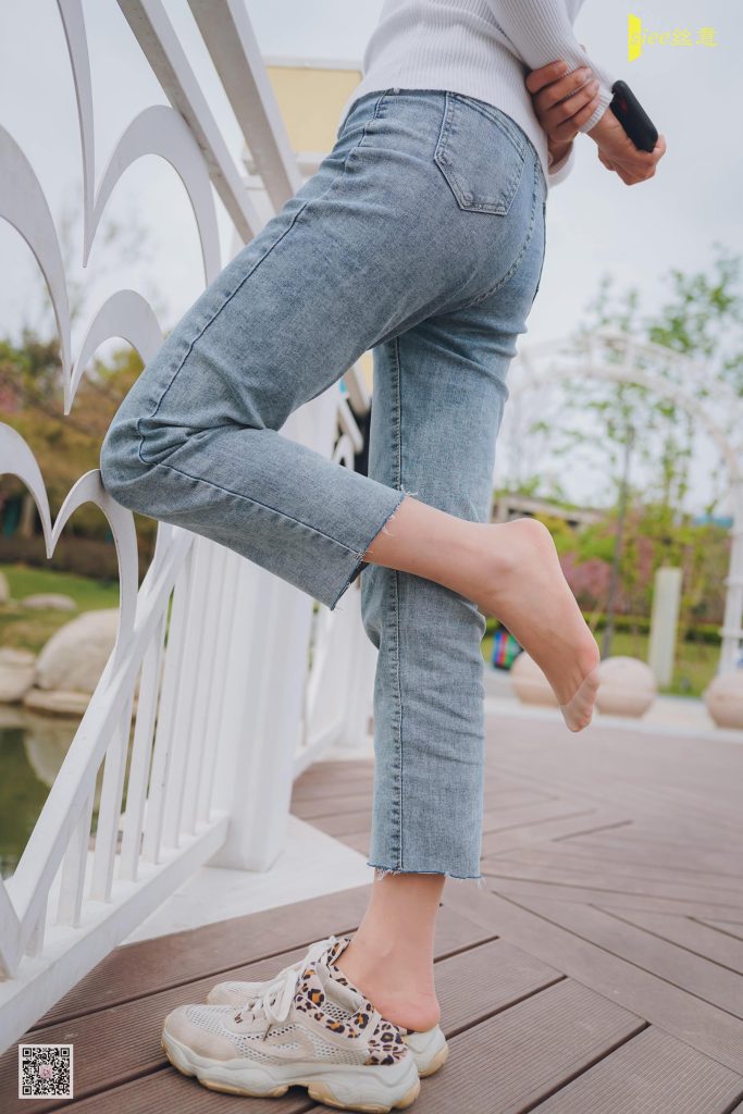 [SIEE丝意] No.446 维维 春光望秋 [48P/130MB]插图2