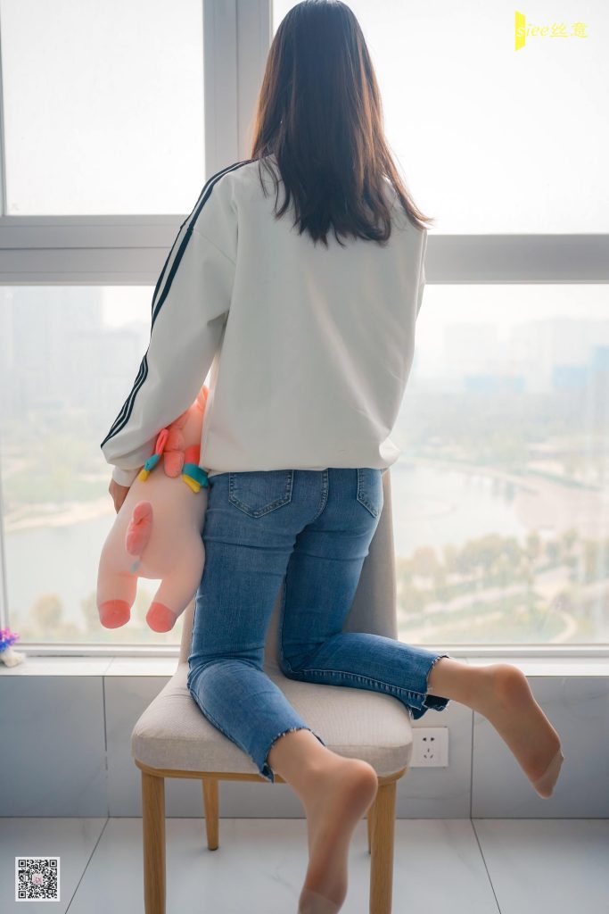 [SIEE丝意] No.466 恬恬~牛仔裤&肉丝袜 [53P/207MB]插图1