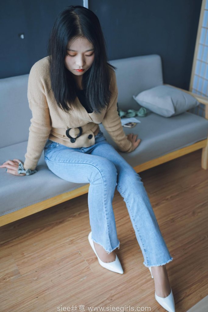 [SIEE丝意] No.471 文文～白色高跟鞋，裤里丝 [45P/320MB]插图1