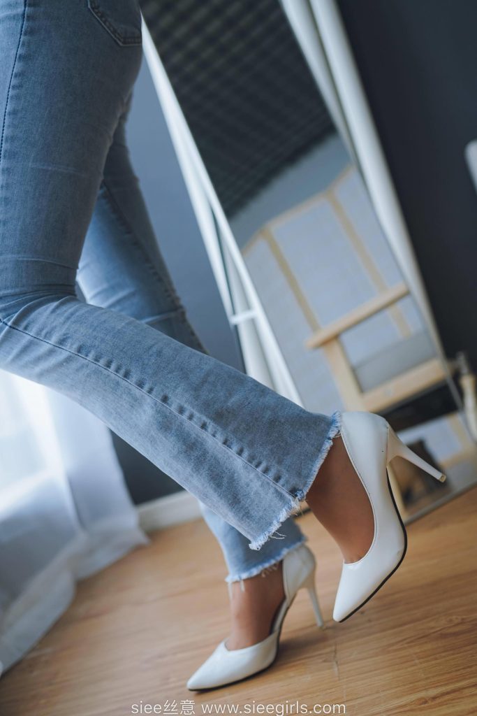 [SIEE丝意] No.471 文文～白色高跟鞋，裤里丝 [45P/320MB]插图2