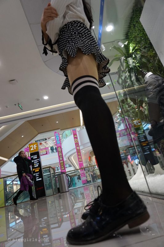 [SIEE丝意]新刊 NO.027 曦曦 学生袜[84P/359MB]-无料摄影圈