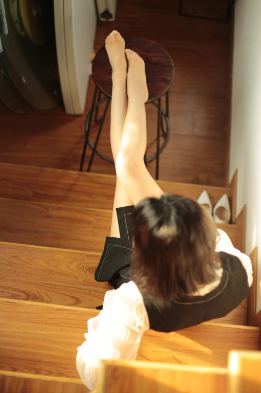 奈丝写真 NO.005：成希-长腿和趾间 [32P/128MB]-无料摄影圈