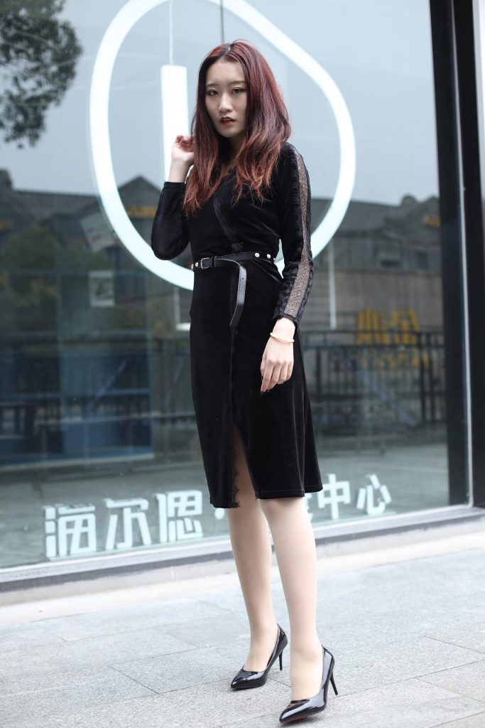 奈丝写真 NO.023：花米-向你“投递”一位窈窕淑女 [41P/365MB]插图1