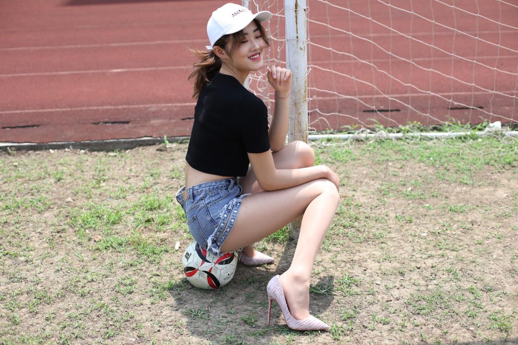 奈丝写真 NO.118：可乐 – 足球宝贝 [47P/757MB]插图2